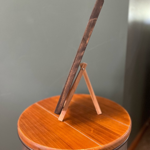 “Light the way for the Newlyweds” rustic wedding sign! - Picture 2 of 5